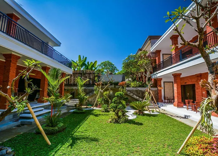 Pensión Ratna 4*
