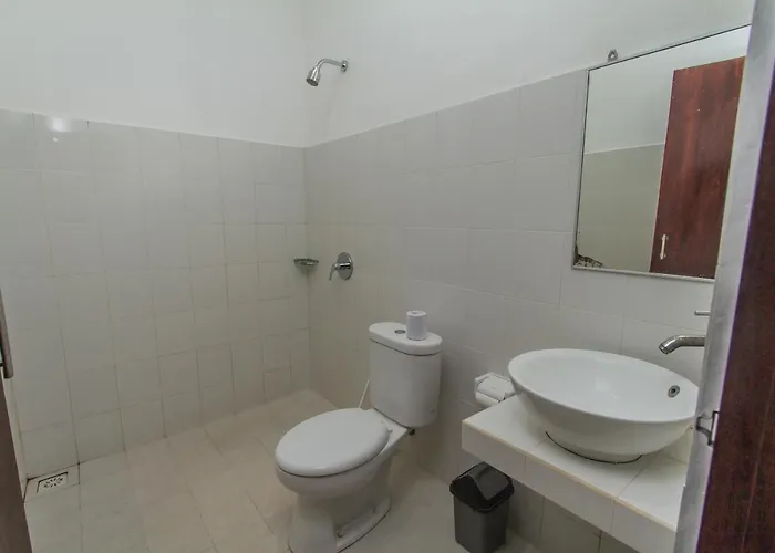Ratna 4*